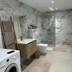 Maison Colmar, Spacieuse, Accueillante , Confortable Au Calme Appartamento *