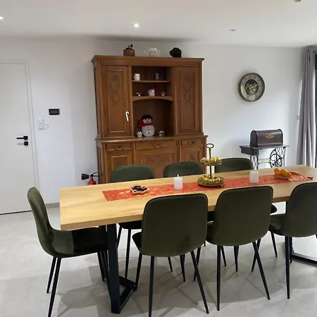 Maison Colmar, Spacieuse, Accueillante , Confortable Au Calme *