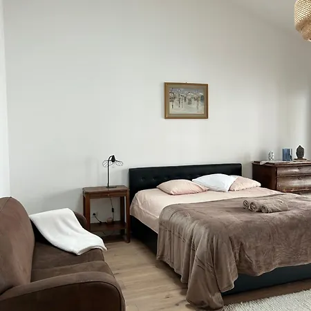 Maison Colmar, Spacieuse, Accueillante , Confortable Au Calme