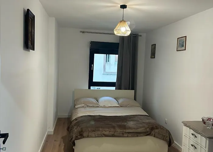 Maison Colmar, Spacieuse, Accueillante , Confortable Au Calme *