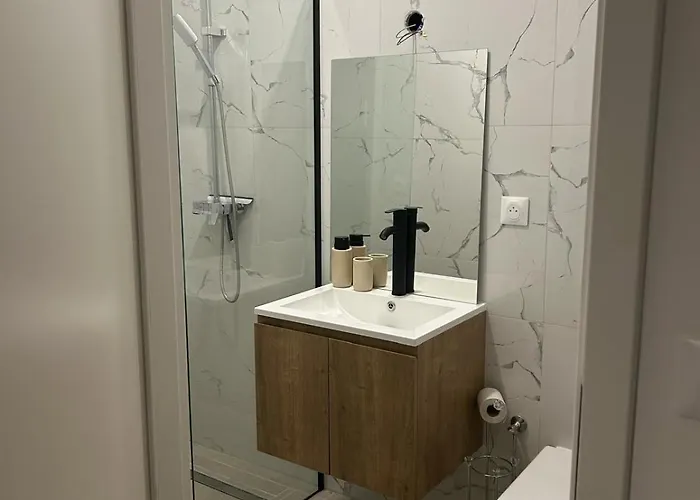 Maison Colmar, Spacieuse, Accueillante , Confortable Au Calme *