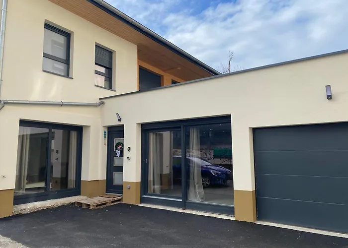 Maison Colmar, Spacieuse, Accueillante , Confortable Au Calme Appartement *