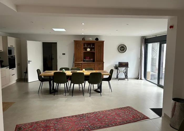 Maison Colmar, Spacieuse, Accueillante , Confortable Au Calme * 콜마