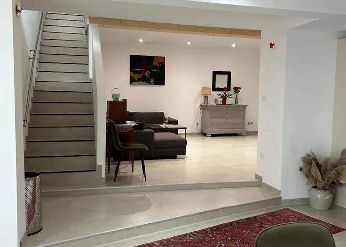 Appartement Maison Colmar, Spacieuse, Accueillante , Confortable Au Calme